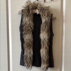 Faux Fur Trimmed Black Vest